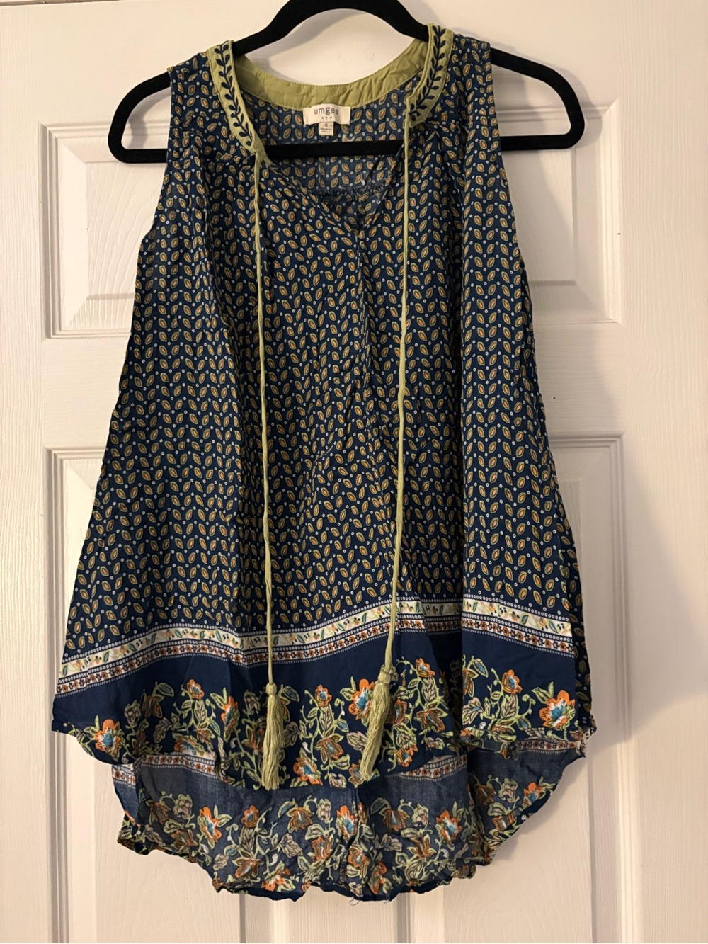 Umgee  Floral Print Sleeveless top with embroidery